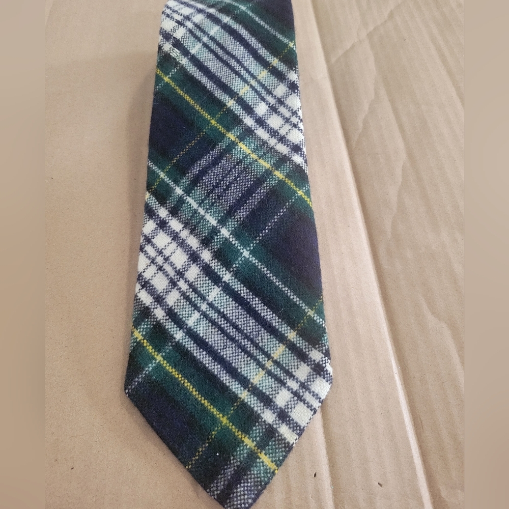 The Scotch House Scottish Tartan Plaid Tie Cashmere Wool 3 1/2" Width